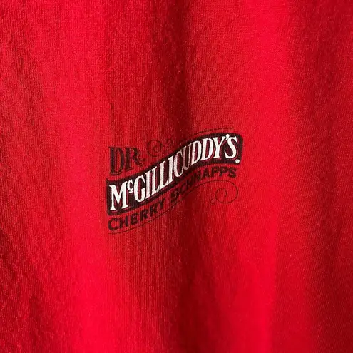 Dr McGillicuddy's Cherry Schnapps T Shirt Vintage Y2K Red Medium M Graphic Tee