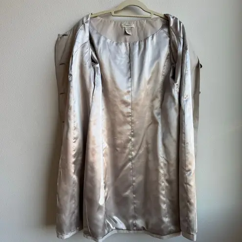 Vertigo Paris Vintage Women Tan Trench Coat Bow Back Oversize Collar Size Medium