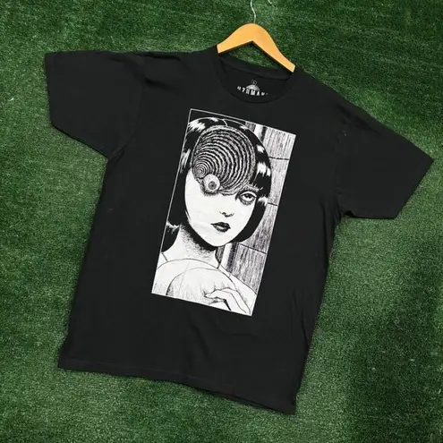Junji Ito horror manga T-shirt size large