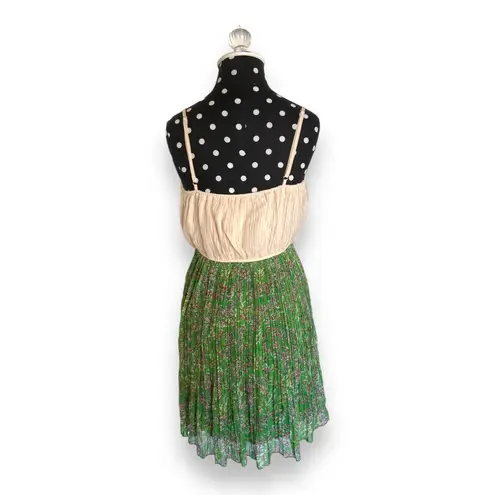 YA Los Angeles Ya Los Angeles Womens Dress Sz XS Green Floral Skirt Beige Pleated Bodice