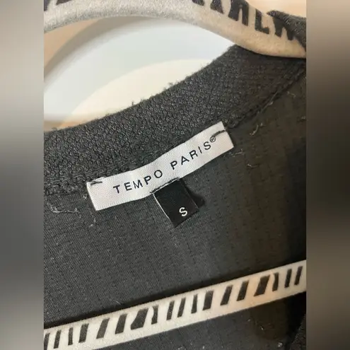 Tempo Paris Italy Women’s V-neck Clear Sequin Back Gray Fuzzy Sweater Pocket Sm