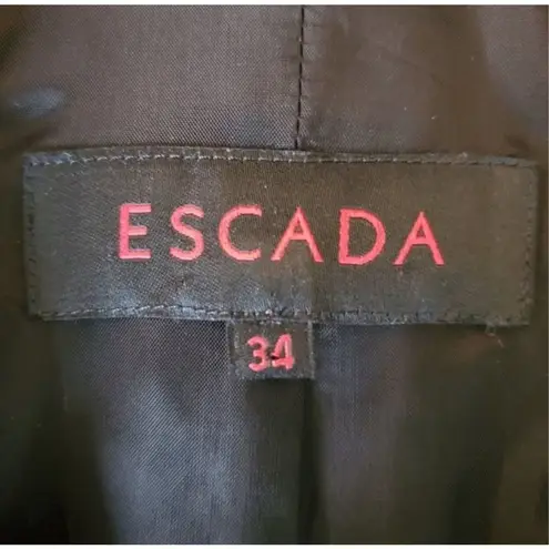 Escada Chevron Notch Lapel Jacket
Blazer Black Tan Size 34 USA 4