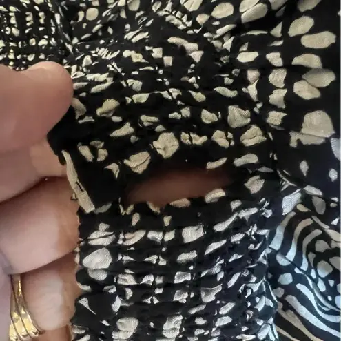 Splendid camisole top with spaghetti straps and front hook & eye closure size L - Image 6