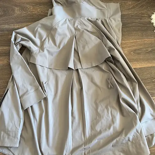 Under Armour  Rain Coat