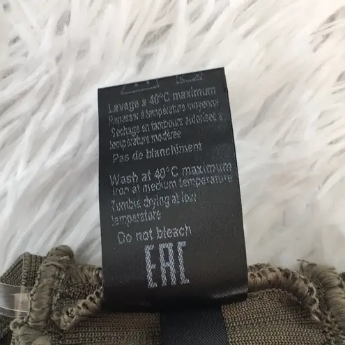 SIXTH JUNE WOMEN’S IN BANDAGE RIB CROPPED TOP GREEN SIZE SMALL