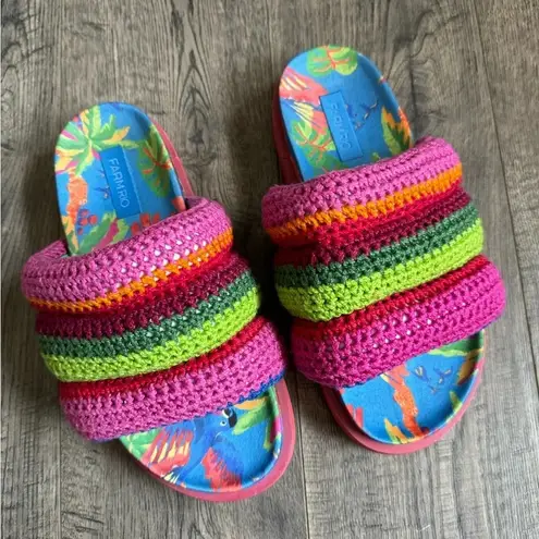 Farm Rio Blue Macaw Crochet Anatomic Slide Sandal