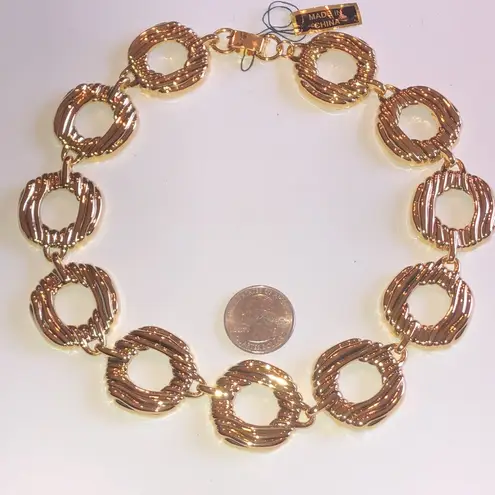 Vintage NWT Gold Tone Chunky Retro Circle Link Necklace