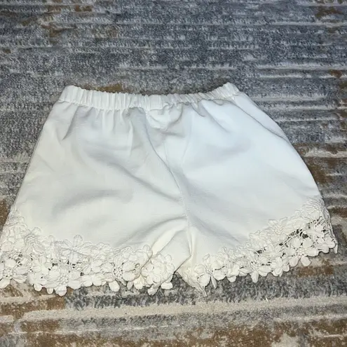 Monteau White Shorts