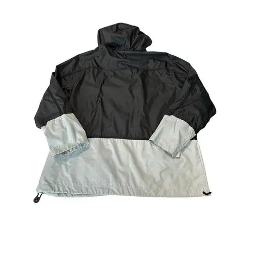 Henri Bendel Sport Sz Medium Lightweight Raincoat Windbreaker Jacket Women ST3-8