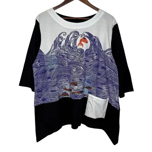NWT Art To Wear M Cupcake International Oversized Tunic Top Seven Fish For Luck Black Size M