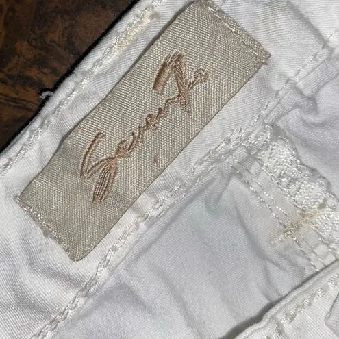 Seven7  Skinny Jeans in White with Zipper Detail on Front Pockets - size 10P