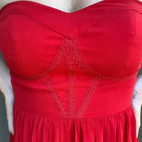 Minuet Boutique Purchased Embroidered Red Strapless Dress - size S