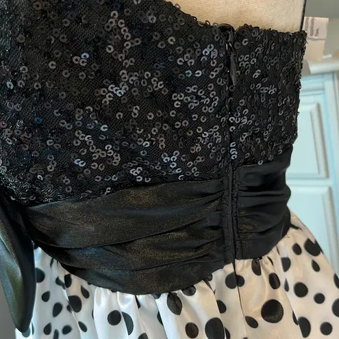 Blondie Nites Esther Ramirez Black Sequin Ruffle Lining White Polka Dot Womens 7