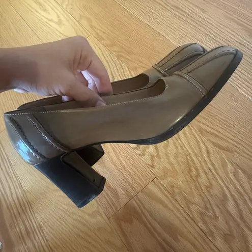 Bottega Veneta Elegant Brown Leather Heels - Vintage