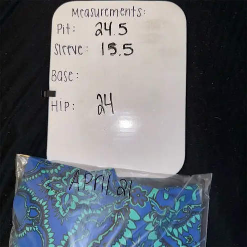 Gabby Skye Women's Plus 24W Blue Paisley Flare Sleeve Knee Dress