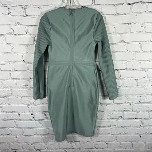 Wow Couture Green Dress Square Neck Long Sleeve Button accents Size L (B11)
