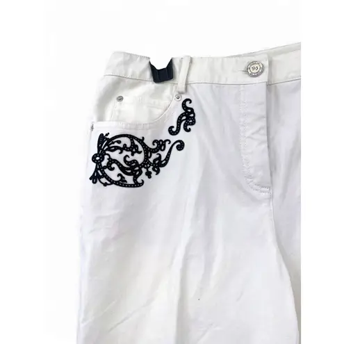 St. John white jeans 10 Sport Pants black applique embroidery Straight Leg Women