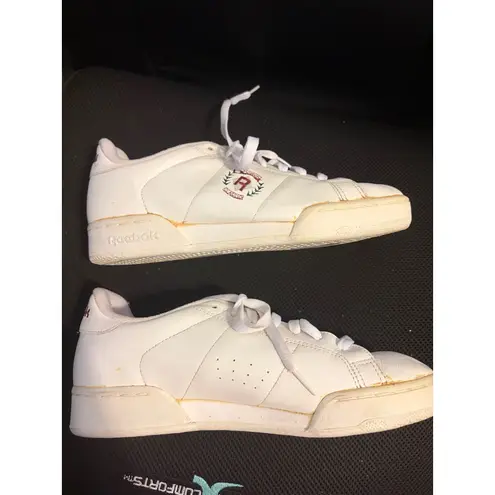 Reebok  Classic White Leather Lace Up Sneakers Women's Size 8.5 Athletic Shoes