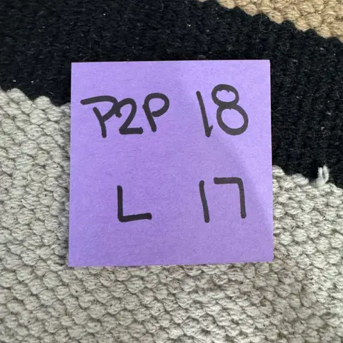 Dazy Top Women XL Blue Hawaii Graphic Embroidery Crop T