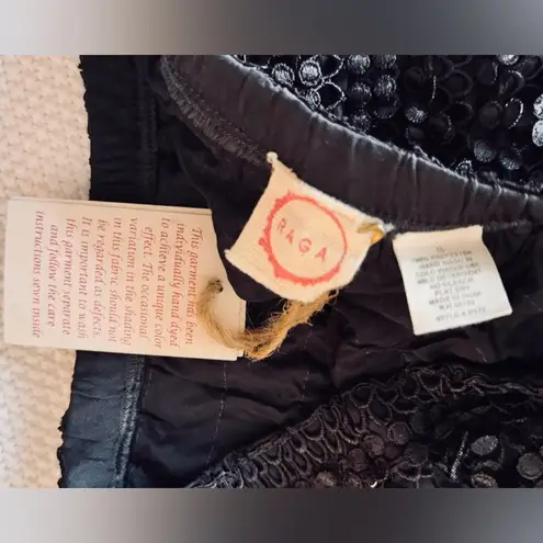 Raga 10” Black Lace Shorts