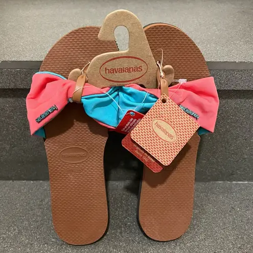 Havaianas  You St. Tropez Color Sandals
Color Rust (Pink/ Blue), Size 7/8W, NWT