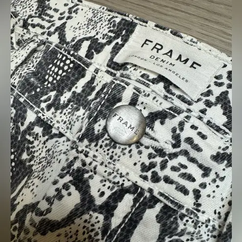 frame denim Frame Le Mini Skirt Denim Python Snake‎ Animal Print Grey White Size 28