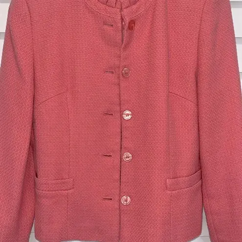 Petite Sophisticate Pretty pink vintage blazer size 2 textured blazer lined pleated cuffs neckline