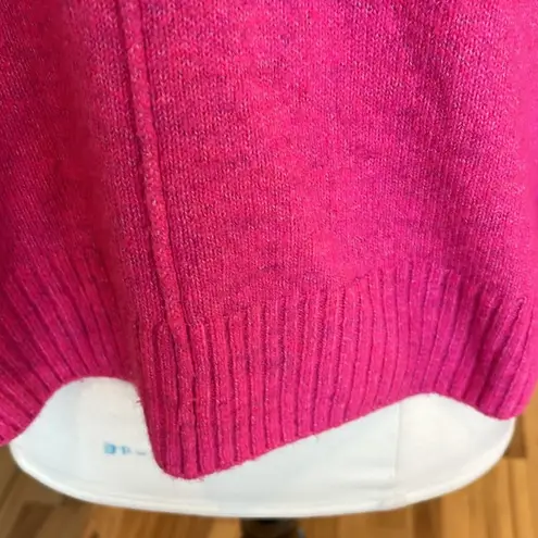 Vince Camuto Bright Pink Lightweight Sweater V Neck Womens Small Oversized