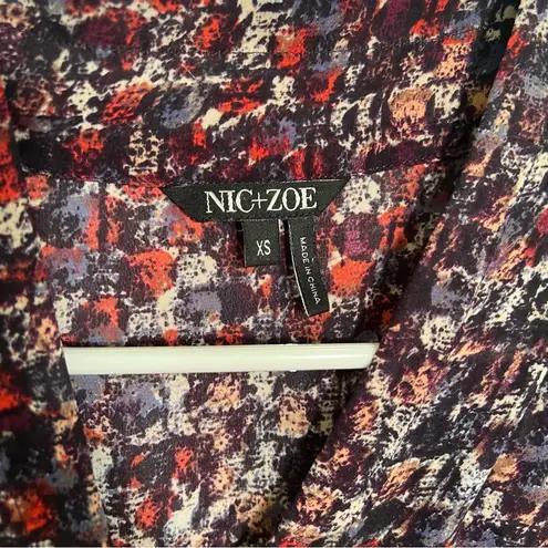 Nic+Zoe Split Neck Blouse Navy Multi Geometric XS