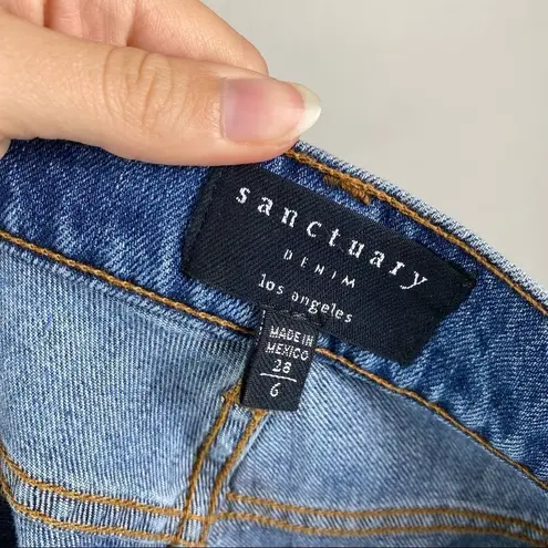 Sanctuary NWT  Distressed Disrupt Slim Boyjean Button Fly Jeans