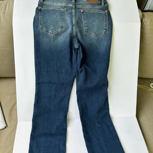 Judy Blue  straight fit, dark wash, ombre, stretch ladies denim, size 7/28, 82561