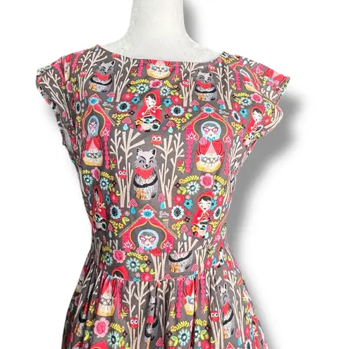 Retrolicious Little Red Riding Hood Print Dress Gray Fairy Tale Wolf Owl Medium Black