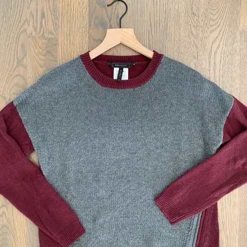 BCBGMAXAZRIA Lora Crew Neck Sweater with Zip Detail Heather Grey / Garnet Size M