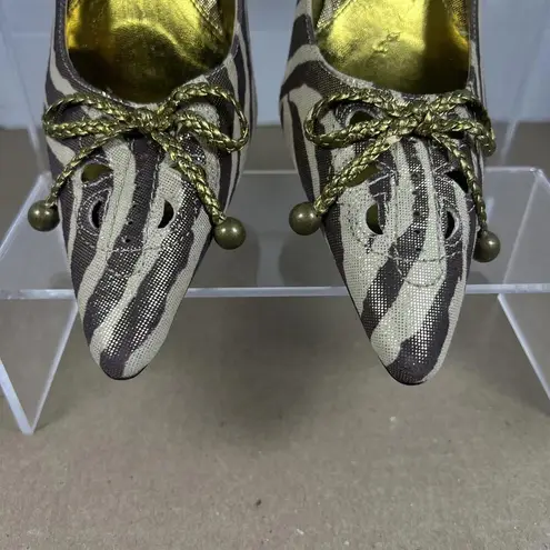 J RENEE' Leather Tiger Stripe Copper Shine Stiletto Size 6.5 Gold