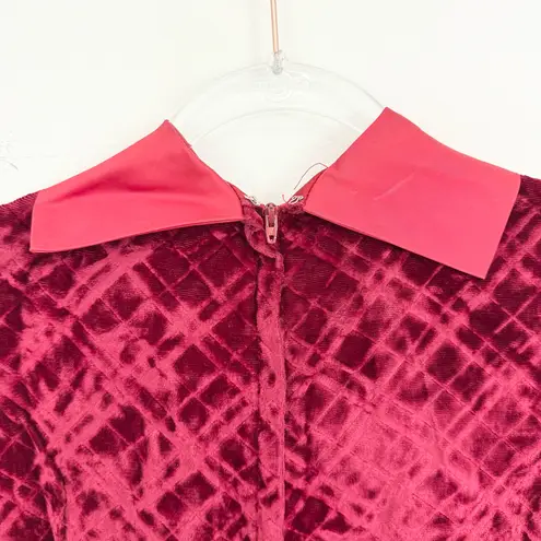 Vintage 1960s Red Velvet Sleeveless Mini Dress with Satin Collar Size XS