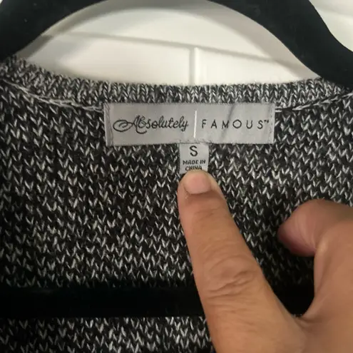 Absolutely Famous Gray and Black Elephant print Long Sleeve Cardigan Sz Small