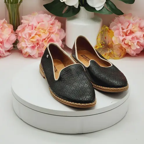 Pikolinos  Merida Punched Leather Loafers Sz 6.5 - 7