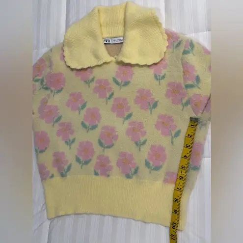 Zara Bib Collar Sweater Women’s Size Medium Yellow