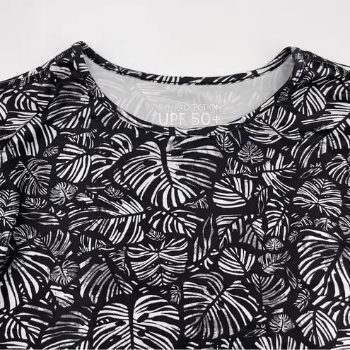 32 Degrees Heat 32 Degrees Top Women UPF 50+ Long Sleeve Sun Tee Black Palm Leaves Size Medium