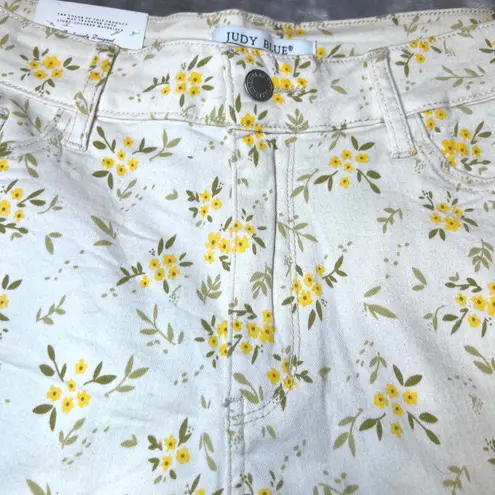 Judy Blue Shorts Womens 1XL White Yellow Floral Print Denim Casual Summer Comfy