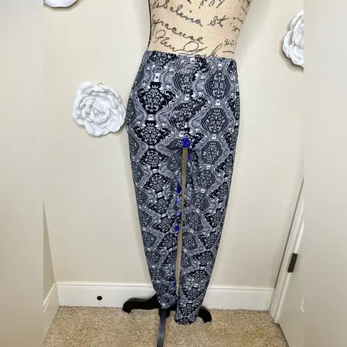 Honey & Lace Soft Stretchy White, Black & Blue Leggings in Size One Size