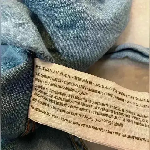 Abercrombie & Fitch Tie Front Quarter Button Long Sleeve Denim Blouse Size M Blue Size M