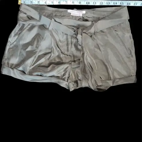 💜 BCBG MAXAZRIA Taupe silk shorts NWT