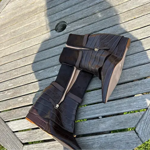 Schutz NWOB Jorian Womens Brown Crocodile Embossed Leather Wedge Bootie Size 10