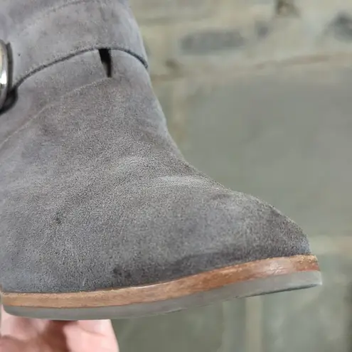 Isola Lavoy Gray Suede Ankle Boots Woman's Size 9.5 Moto Stacked Heeled Buckle