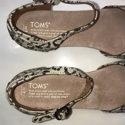 Toms  Women’s Cheetah Print Canvas Platform Cork Wedge Open Toe Sandals