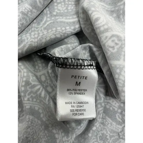 Roz & Ali Womans Petite Fit & Flare Blouse MP Black White Pullover Scoop Neck