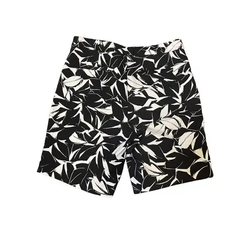 Mario Serrani Mario Serrani black and white Bermuda shorts, Size 6