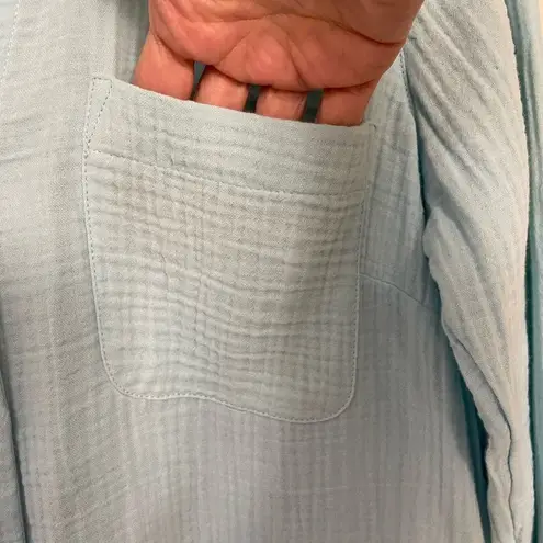 J. Jill sky blue long sleeve button down shirt size small.