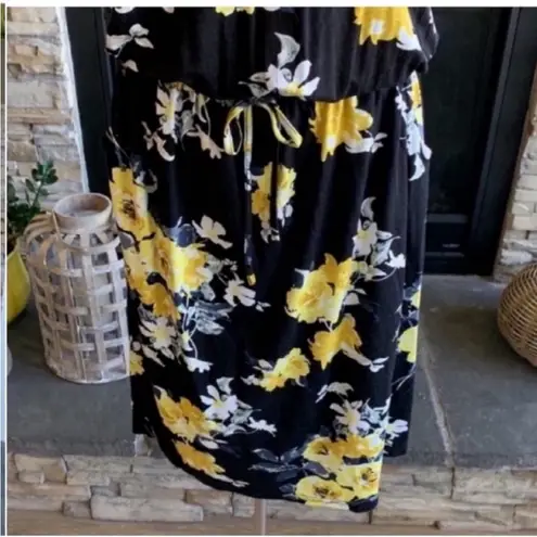 Black and Yellow Midi Sundress with Crew Neck Size M